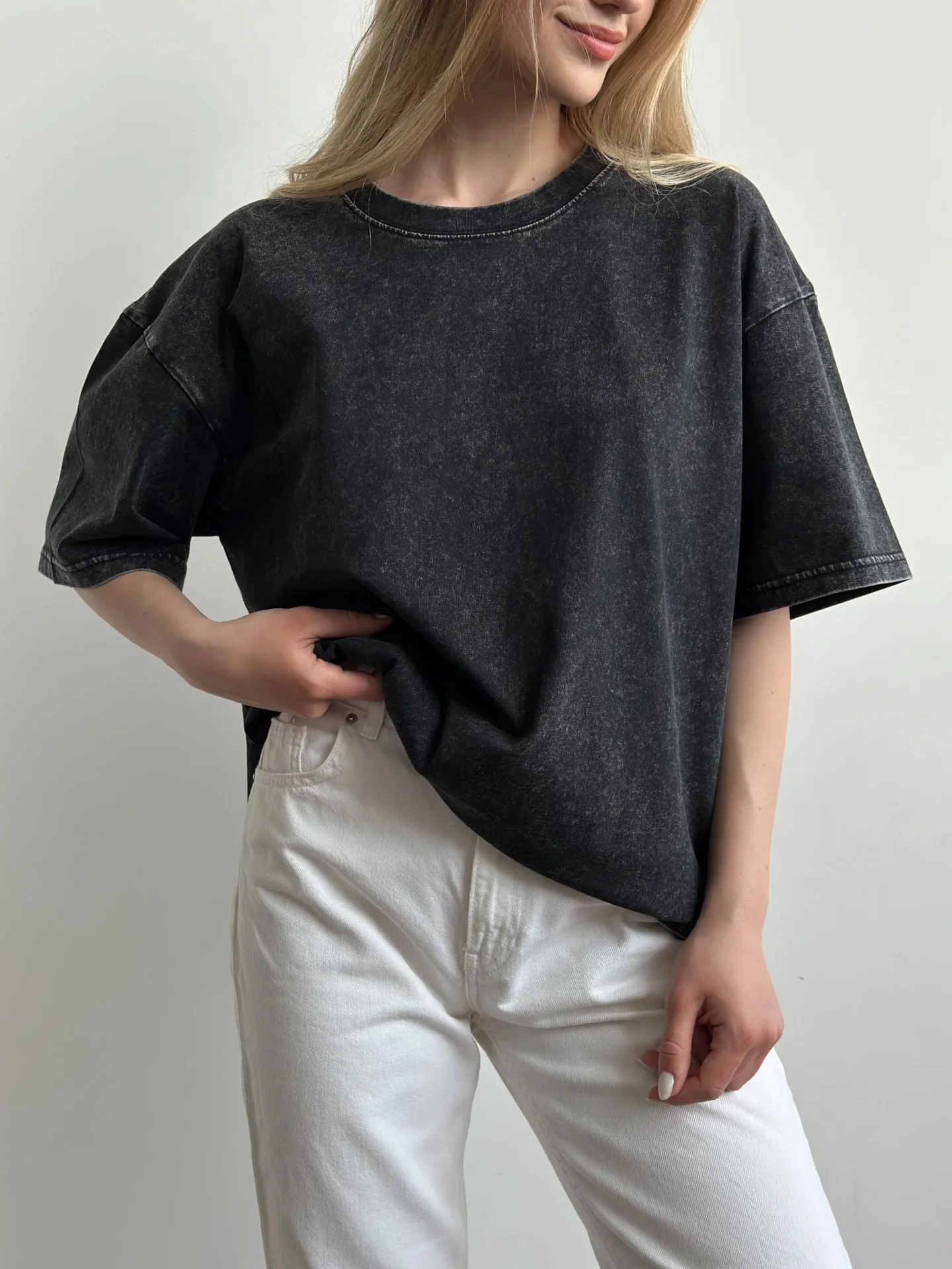 Koszulka z bawełny pranej, grafitowa