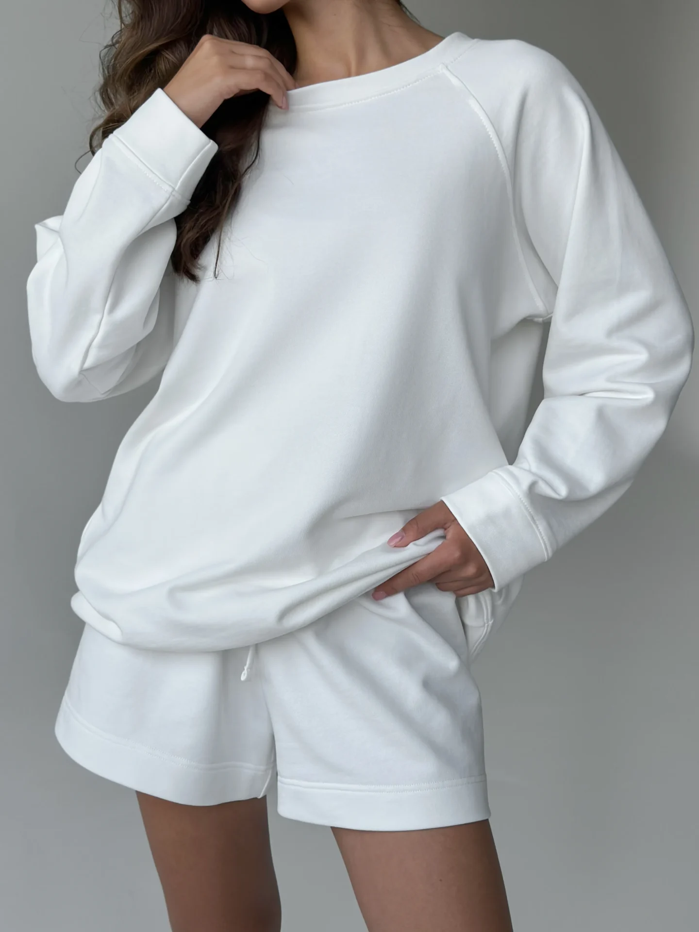 Bluza bez kaptura, z dzianiny 3-nitkowej, biała