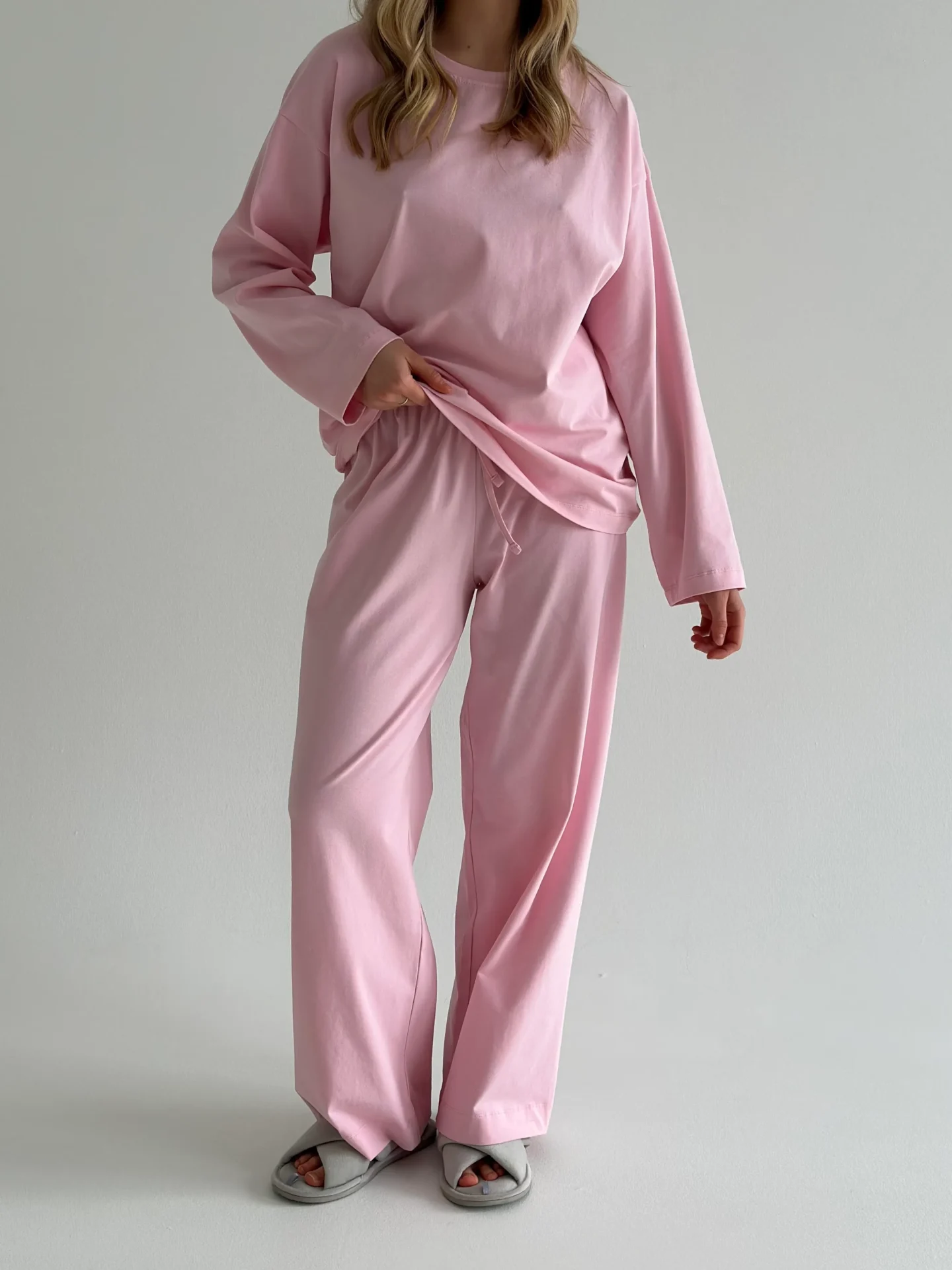 Komplet longsleeve szeroki i spodnie, z dzianiny single jersey, różowy