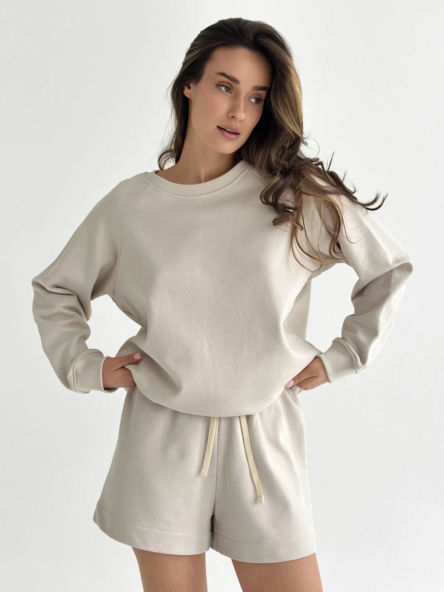 Bluza bez kaptura, z dzianiny 3-nitkowej, beżowa