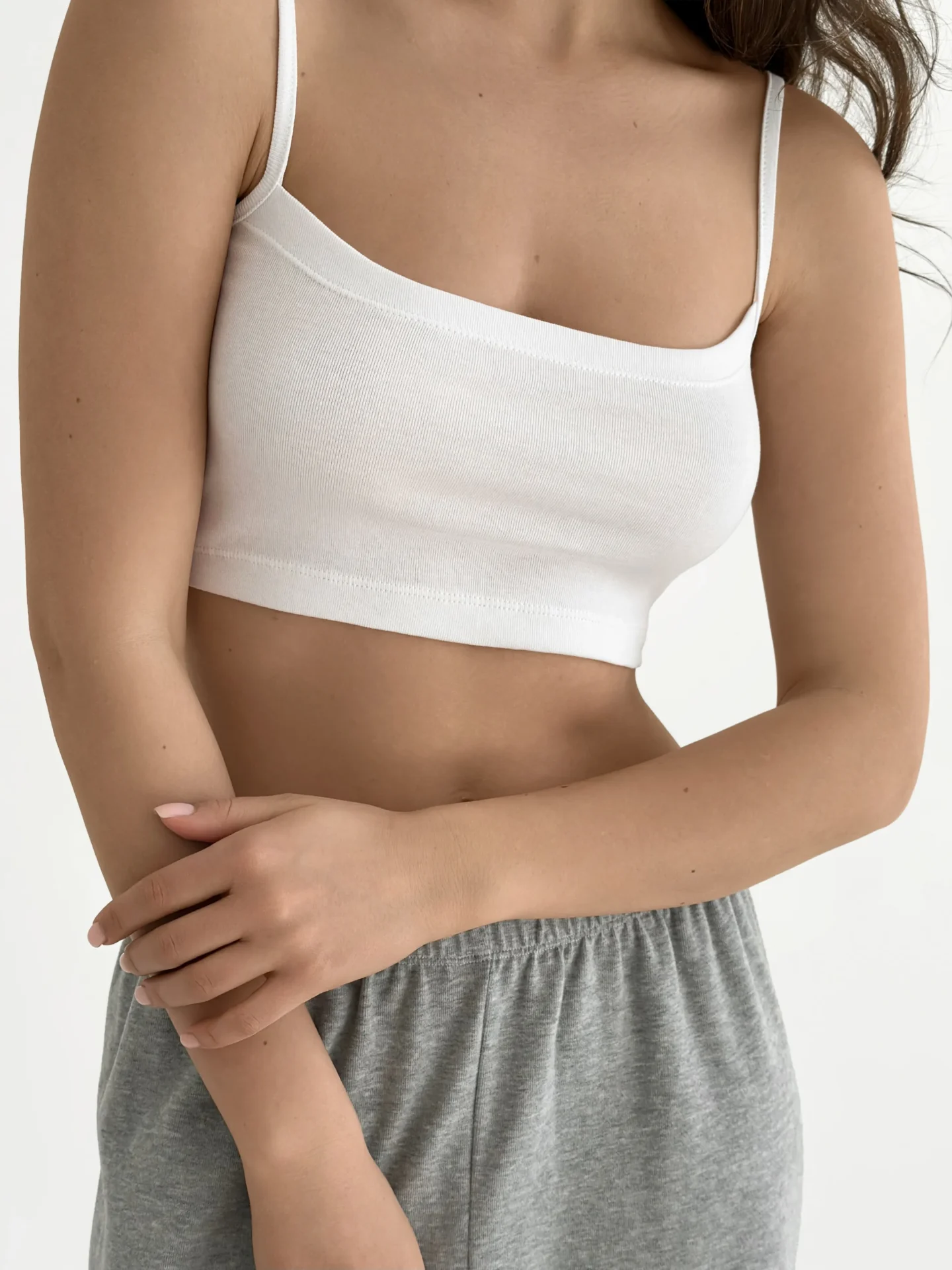 Top mini na ramiączkach „Delicacy”, z dzianiny, biały