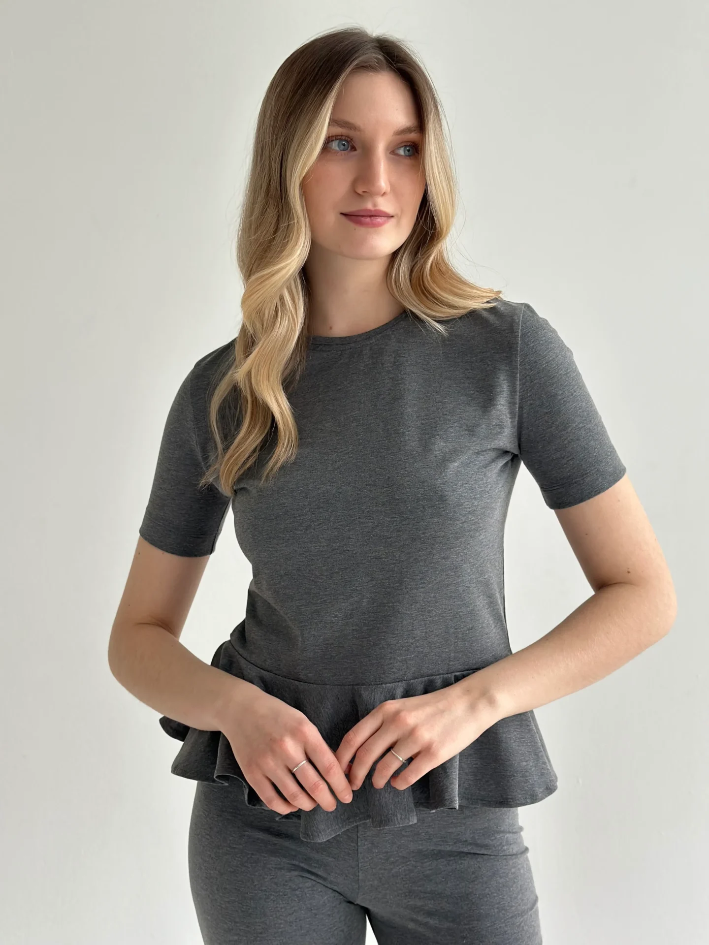 Koszulka z baskinką, z dzianiny single jersey, antracytowa